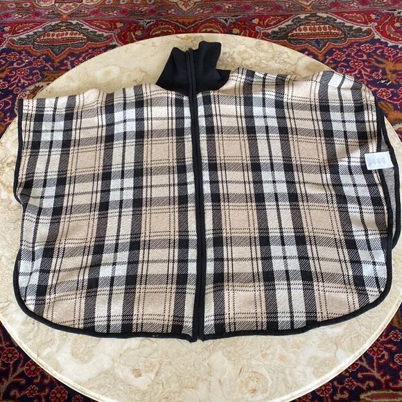 Jones New York Plaid Wool Blend Zip Up Cape/Poncho - Picture 13 of 16